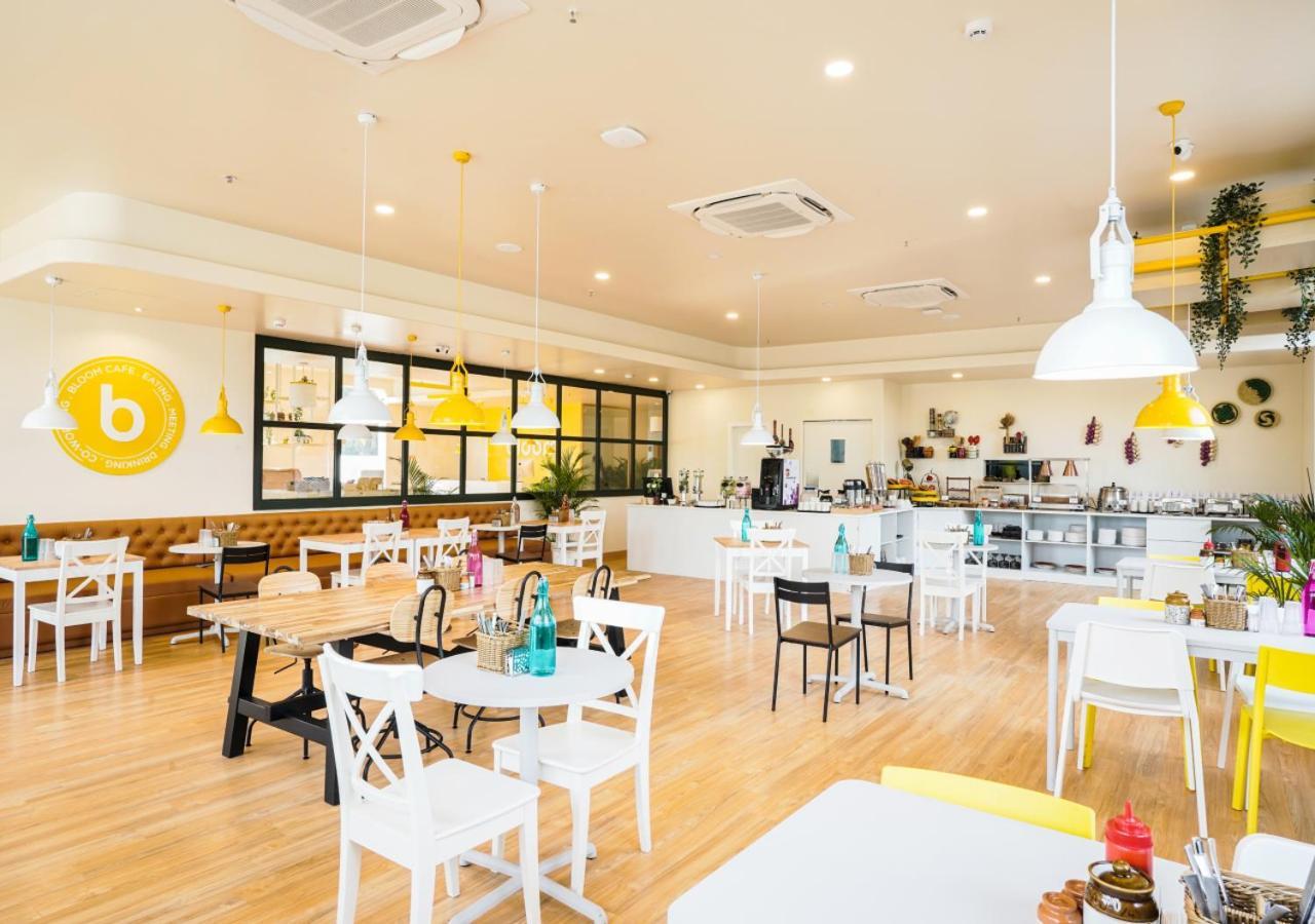 Bloom Hotel - Bengaluru Airport Devanahalli Bagian luar foto